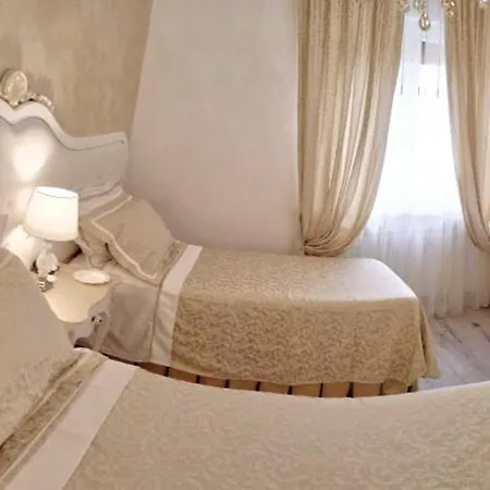 Apartment Turistico Giulietta E Romeo - Intero - Villafranca Di Verona, Zimmer, *