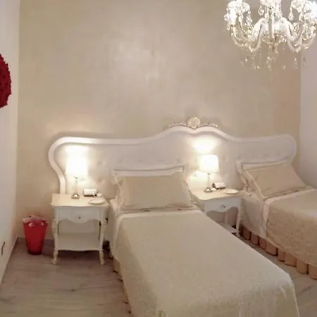 Turistico Giulietta E Romeo - Intero - Villafranca Di Verona, Zimmer,