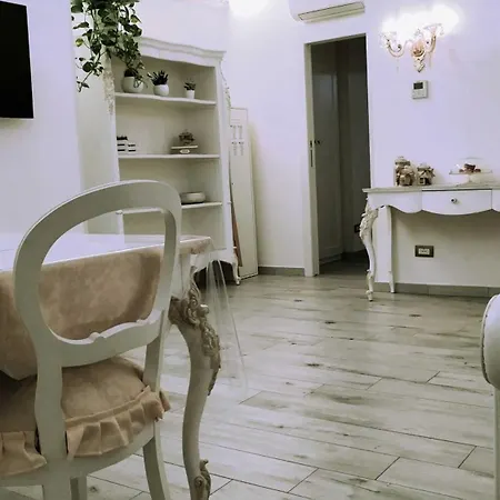 Turistico Giulietta E Romeo - Intero - Villafranca Di Verona, Zimmer, Apartment *
