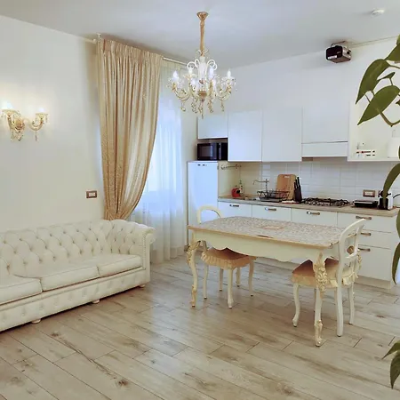 Turistico Giulietta E Romeo - Intero - Villafranca Di Verona, Zimmer, Apartment Villafranca di Verona